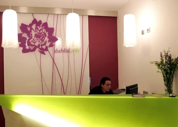 Dahlia Hotel 3*